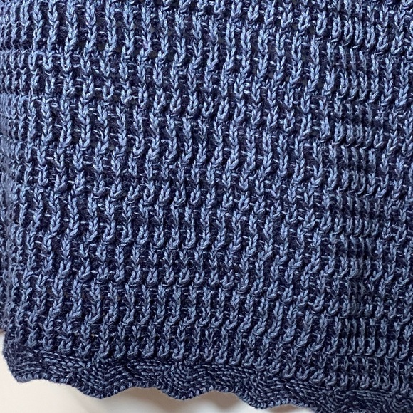 🆕 GAP Navy Blue Open-Knit Short Sleeve Sweater Top with Scalloped Hem– Size S - Picture 6 of 10